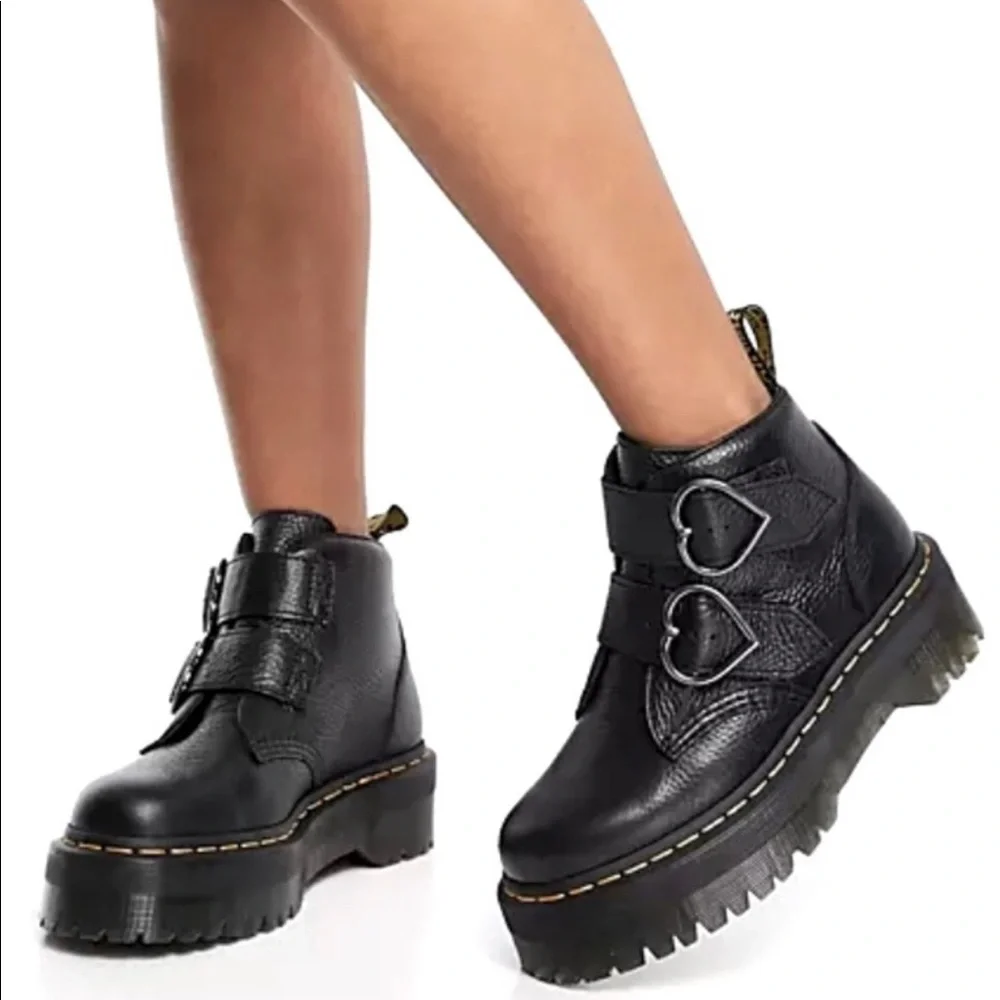 Dr MARTENS DEVON HEART LEATHERS PLATFORM BLACK BOOTS - Picture 5 of 16